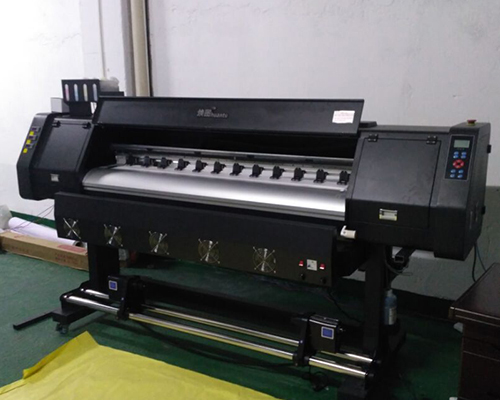 【衡陽(yáng)】雷總采購(gòu)一臺(tái)煥圖寫真機(jī)和一臺(tái)3.2米歐瑞卡寫真機(jī)