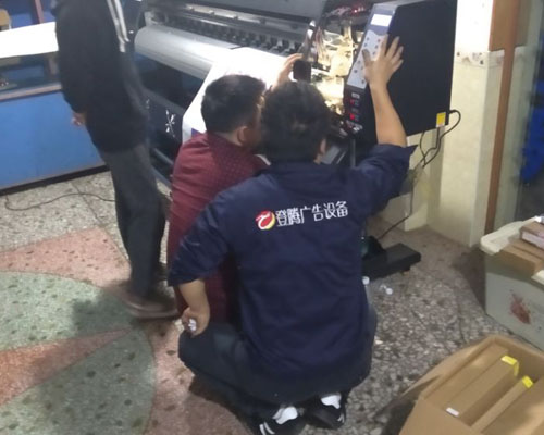 登騰技術(shù)工程師講解：寫真機(jī)回墨怎么辦？