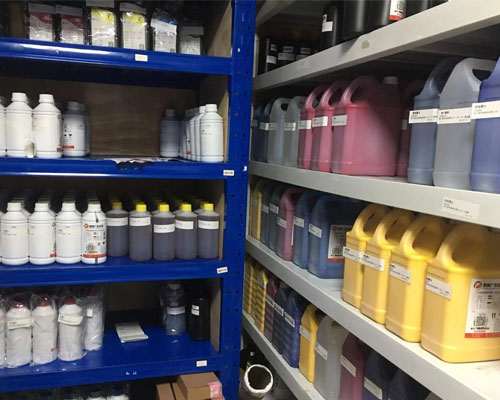 寫真機使用原裝墨水效果更好 噴頭使用壽命更長