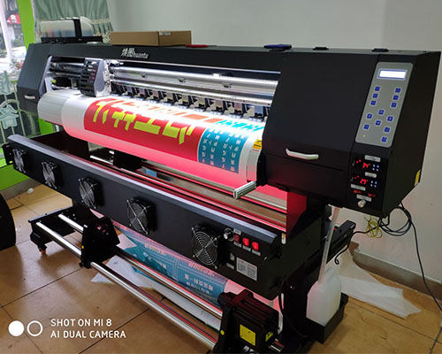 【湘潭】單頭寫真機(jī)的價格與雙頭相差多少 廣告店用單頭更劃算