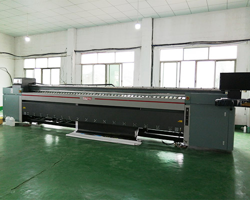 大型噴繪機(jī)長(zhǎng)時(shí)間不使用 千萬(wàn)要注意維護(hù)保養(yǎng)