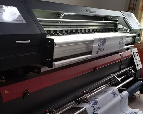 衡陽譚老板：時(shí)隔三年 再購一臺煥圖1.8米三頭旗幟機(jī)