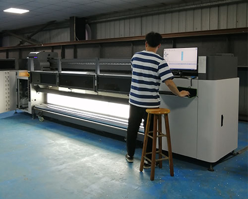 海邦達uv卷材打印機可用介質(zhì)豐富多樣 無紡布高清打樣