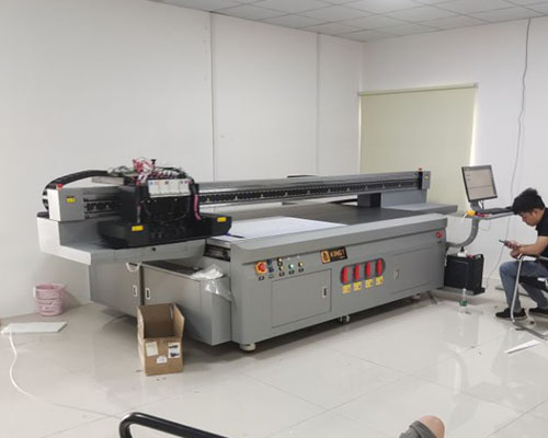 【長沙智翹公司】訂購uv平板機(jī)和激光雕刻機(jī)等多臺設(shè)備