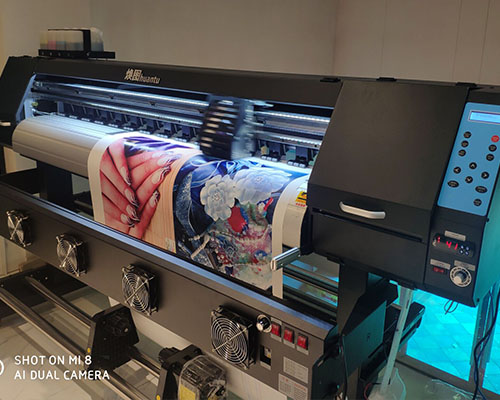 時常提到的靜電 廣告寫真機(jī)平時該如何預(yù)防