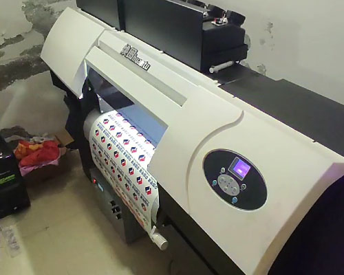 水晶標(biāo)寫真機(jī)投資小回報高 打印