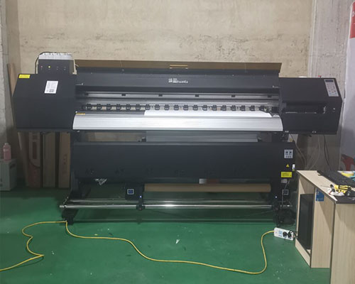 煥圖四頭高速寫真機(jī)助力廣告加工廠 突破困境逆轉(zhuǎn)局勢(shì)