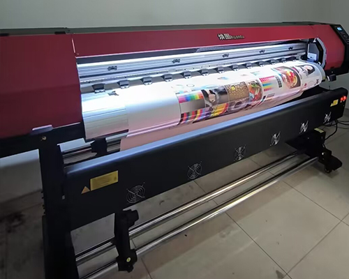 山西大同某電廠：專程來(lái)湖南購(gòu)買煥圖單頭戶外寫真機(jī)