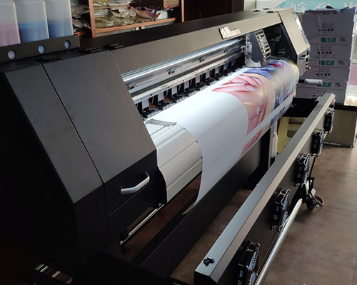 高清打印 煥圖教學(xué)寫真機(jī)在湖南某大學(xué)職教場中大放異彩