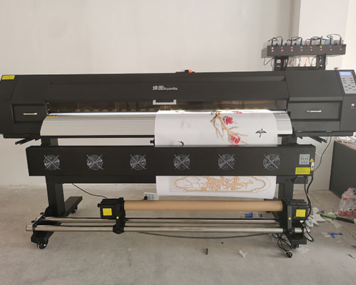 平衡效率與品質(zhì) 煥圖四頭寫真機(jī)助力廣告公司提升競爭力