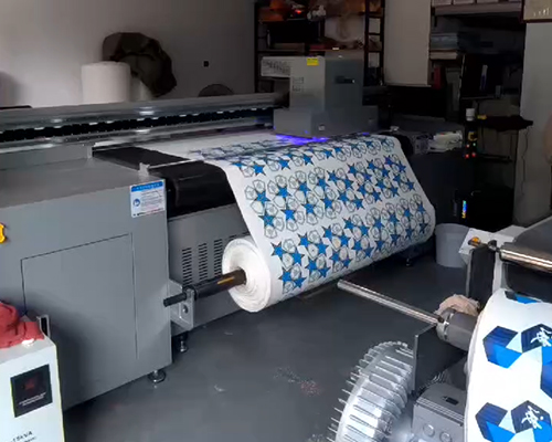 破解“脫色開(kāi)裂”魔咒 煥圖足球uv打印機(jī)提升品質(zhì)與利潤(rùn)