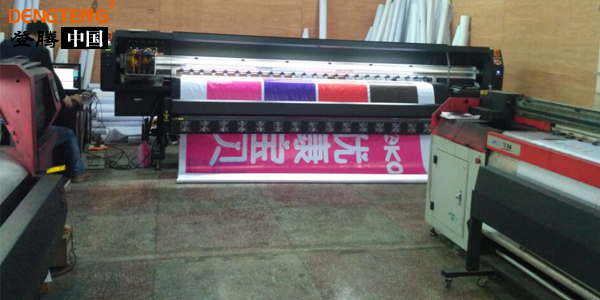 歐瑞卡3.2米8頭噴繪機.jpg 歐瑞卡3.2米8頭噴繪機.jpg