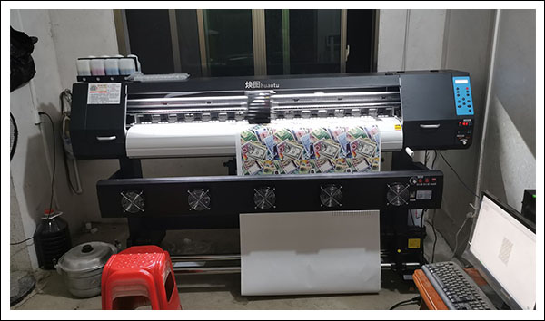 煥圖單頭國產(chǎn)寫真機(jī).jpg 煥圖單頭國產(chǎn)寫真機(jī).jpg