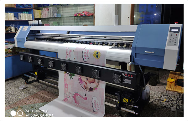 煥圖2.5米雙頭寫(xiě)真機(jī).jpg 煥圖2.5米雙頭寫(xiě)真機(jī).jpg