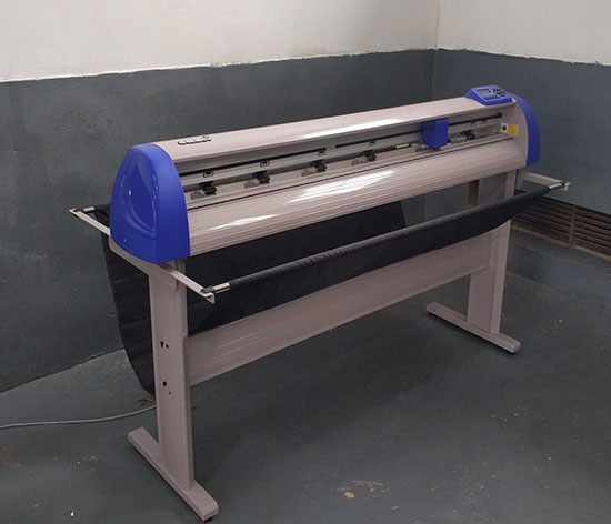 巡邊刻字機(jī).jpg 巡邊刻字機(jī).jpg