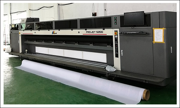uv卷材打印機(jī).jpg uv卷材打印機(jī).jpg