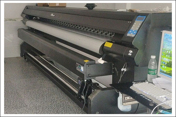 煥圖3.2米寫真噴繪一體機(jī).jpg