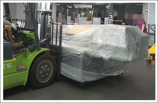 黑邁uv平板打印機(jī).jpg 黑邁uv平板打印機(jī).jpg