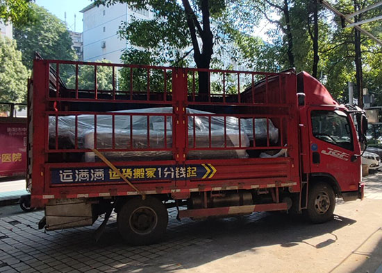 金谷田uv平板機(jī)發(fā)貨1.jpg 金谷田uv平板機(jī)發(fā)貨1.jpg