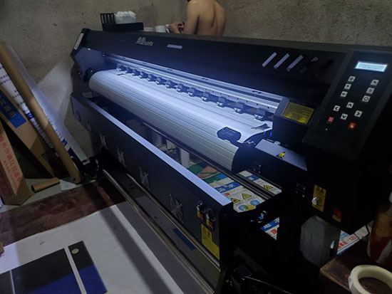 煥圖戶外寫真機(jī).jpg 煥圖戶外寫真機(jī).jpg