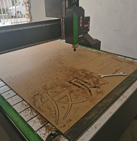 卓精雕科雕刻機(jī).jpg 卓精雕科雕刻機(jī).jpg