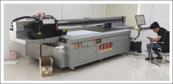 金谷田指甲片uv平板機(jī).jpg 金谷田指甲片uv平板機(jī).jpg