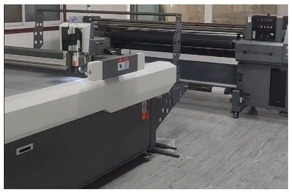 煥圖足球皮印刷機與切割機.jpg 煥圖足球皮印刷機與切割機.jpg