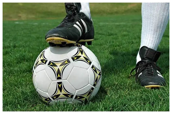 煥圖足球皮印刷機應用案例.jpg 煥圖足球皮印刷機應用案例.jpg