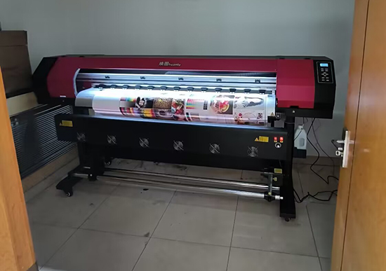 煥圖單頭戶外寫真機(jī).jpg 煥圖單頭戶外寫真機(jī).jpg