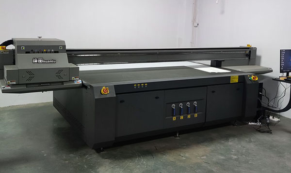 霓虹置景模型設(shè)計(jì)公司 以煥圖沙盤uv平板機(jī)呈現(xiàn)精致場(chǎng)景-2.jpg 霓虹置景模型設(shè)計(jì)公司 以煥圖沙盤uv平板機(jī)呈現(xiàn)精致場(chǎng)景-2.jpg