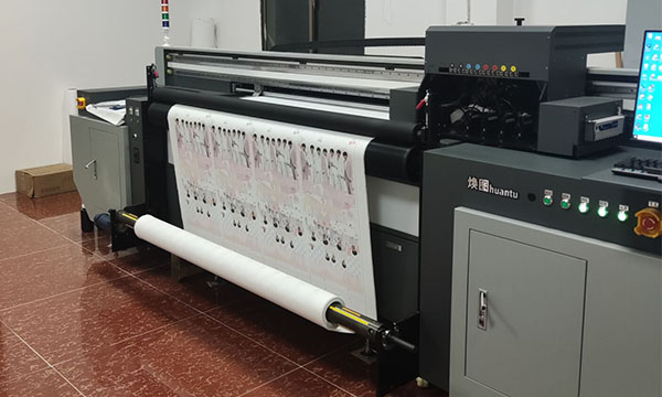 無褶痕耐摩擦快速打印 煥圖硅膠uv印花機(jī)手表帶應(yīng)用方案2.jpg 無褶痕耐摩擦快速打印 煥圖硅膠uv印花機(jī)手表帶應(yīng)用方案2.jpg