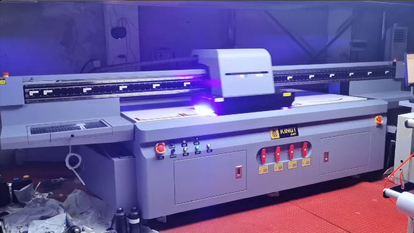 多材料兼容煥圖茶葉盒uv平板機(jī) 打造精彩的個(gè)性化高檔包裝盒2.jpg 多材料兼容煥圖茶葉盒uv平板機(jī) 打造精彩的個(gè)性化高檔包裝盒2.jpg