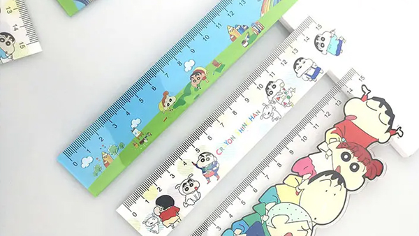 煥圖直尺uv平板機(jī)是文具生產(chǎn)商的理想選擇 提升品質(zhì)與速度1.jpg