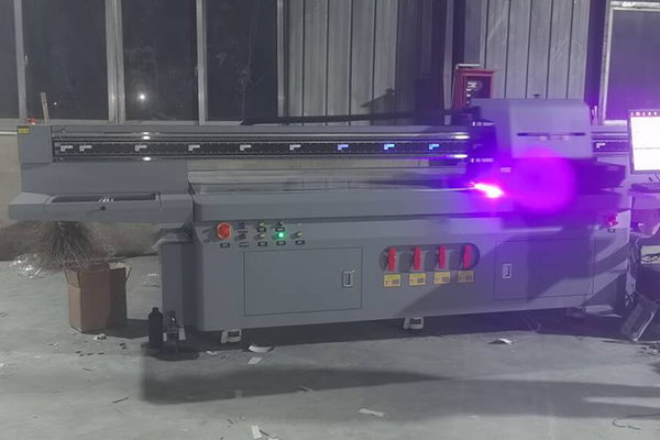 為用戶節(jié)省成本提升效率 煥圖陶瓷UV平板機(jī)多彩鮮艷打印優(yōu)勢2.jpg 為用戶節(jié)省成本提升效率 煥圖陶瓷UV平板機(jī)多彩鮮艷打印優(yōu)勢2.jpg