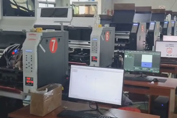 高速產(chǎn)出的煥圖四頭戶外寫真機 助力廣告加工廠提升競爭力1.jpg 高速產(chǎn)出的煥圖四頭戶外寫真機 助力廣告加工廠提升競爭力1.jpg