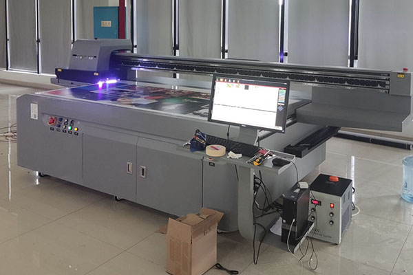 煥圖玻璃UV平板機(jī)打造藝術(shù)印刷方案 有質(zhì)感不褪色升利潤(rùn)1.jpg 煥圖玻璃UV平板機(jī)打造藝術(shù)印刷方案 有質(zhì)感不褪色升利潤(rùn)1.jpg