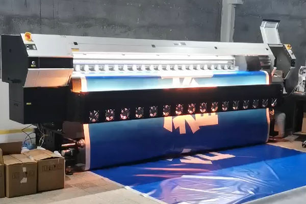 煥圖戶外噴繪機(jī)成為中大型廣告門店業(yè)務(wù)拓展的強(qiáng)勁助手.jpg 煥圖戶外噴繪機(jī)成為中大型廣告門店業(yè)務(wù)拓展的強(qiáng)勁助手.jpg